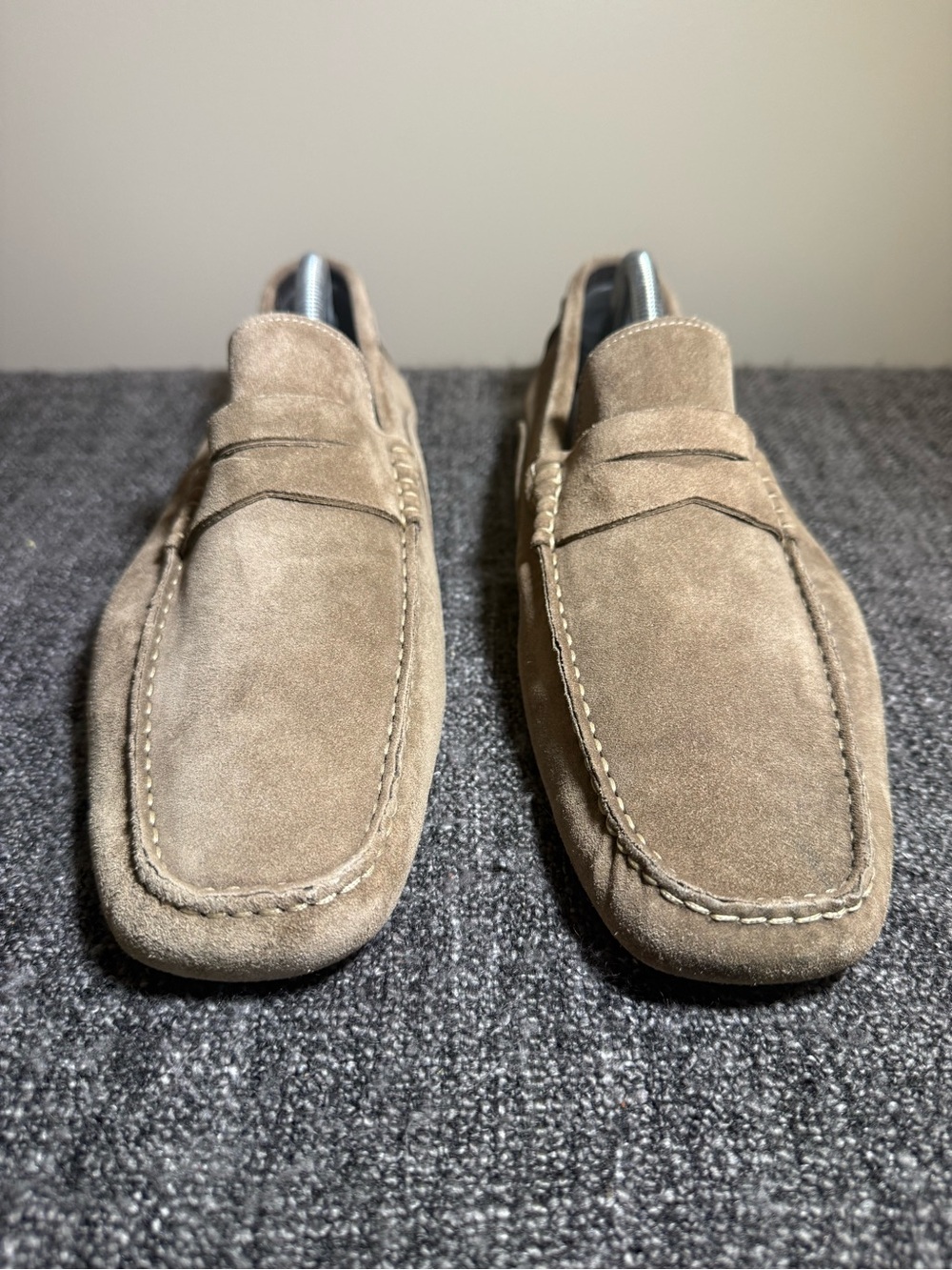 To Boot New York Men's Suede Penny Loafers in Taupe Beige Made In Italy Size 9.5